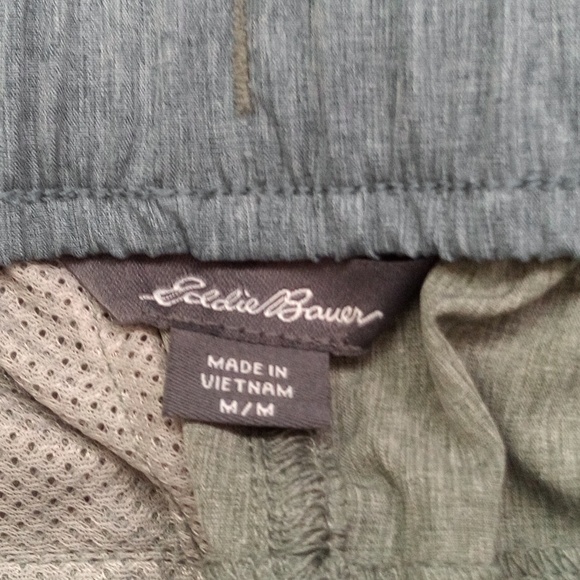 Eddie Bauer Gray UPF 50 Water Repellent 4 Way Stretch Shorts - Picture 4 of 7